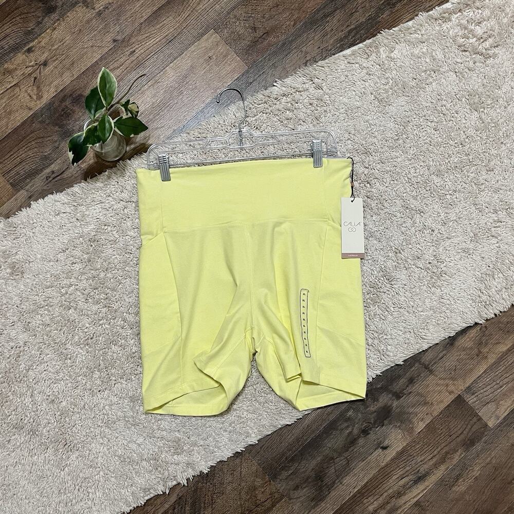 Calia By Carrie Underwood XL Yellow High-Rise Lustralux Biker Shorts NWT
